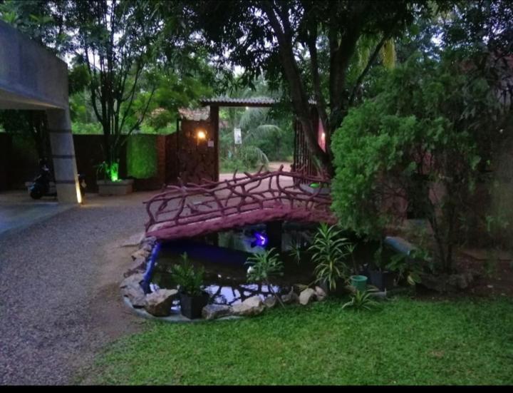 Induwara Safari Resort 达瓦拉维 外观 照片