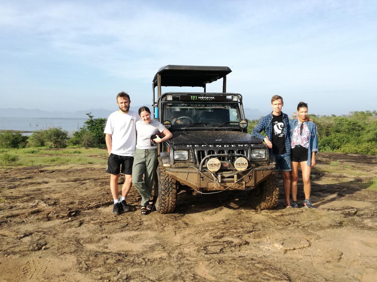 Induwara Safari Resort 达瓦拉维 外观 照片