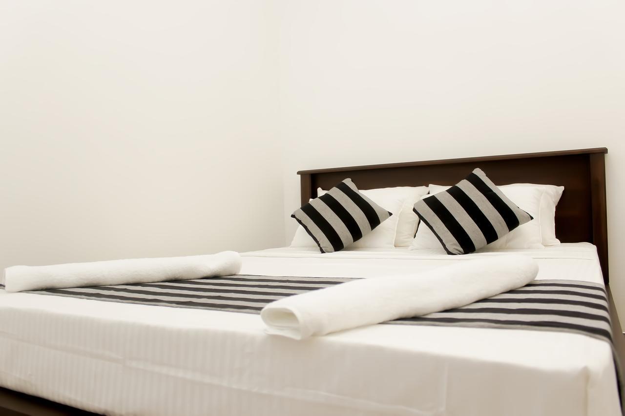 Induwara Safari Resort 达瓦拉维 外观 照片