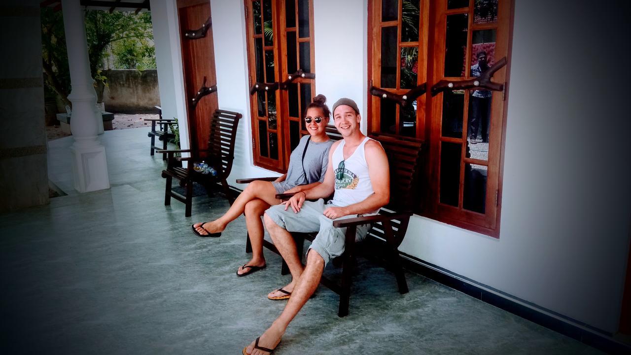 Induwara Safari Resort 达瓦拉维 外观 照片