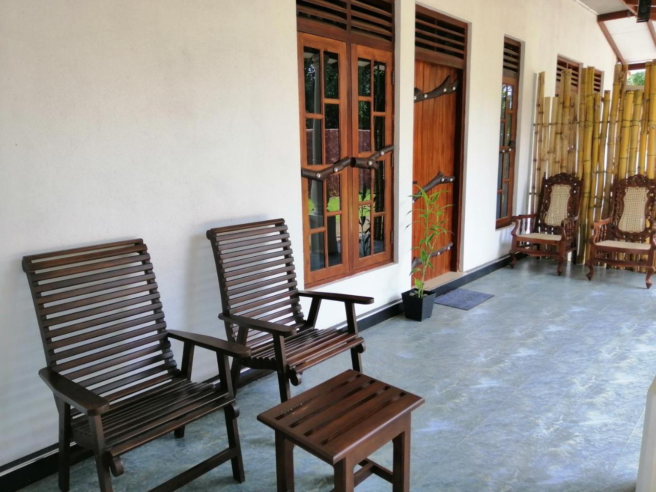 Induwara Safari Resort 达瓦拉维 外观 照片